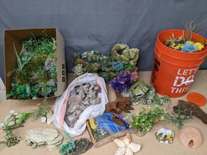 lot 92 image: Colorful Aquarium Decor and Accessories X