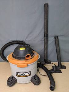 lot 90 image: Rigid 9 Gallon Shop Vac X