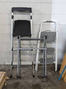 lot 138 image: Power Tool Stand, SR Tall and Short Ladders X