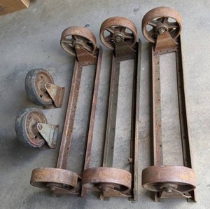 lot 328 image: Vintage Colson Corp. Wheeled Axles (3) and 1 Pair of Single Wheels Z