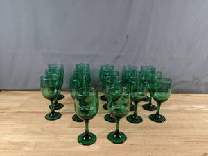 lot 156 image: A Set of 17 Green Wine Glasses Q