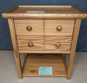 lot 191 image: Solid Pine Seneca Side Table Q