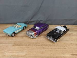 lot 228 image: Collection of (3) 1957 Chevrolet Corvette, 1949 Mercury Lead Sled and 1956 Ford Thunderbird Die Cast Models Q
