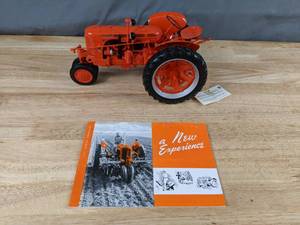 lot 217 image: Vintage Franklin Mint Precision Models The Case SC Farm Tractor 112 Scale Die Cast Model Q