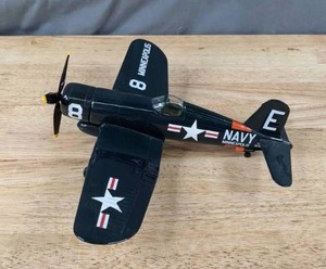 lot 220 image: Vintage Limited Edition US Navy F4U Corsair Die Cast Model Q