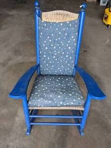 lot 364 image: Blue Wooden Rocking Chair with Wicker Seat and Back Includes Blue Floral Cushions Y