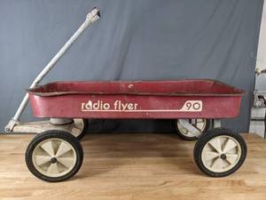 lot 358 image: Vintage Radio Flyer 90 Wagon N
