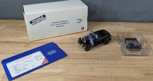 lot 279 image: Limited Edition 1933 Ford Model A Phaeton Replica Q