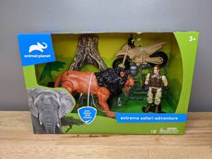 lot 39 image: Brand New Animal Planet Extreme Safari Adventure Toy Set T