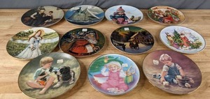 lot 375 image: Eleven Collectible Plates from Hamilton, Avon, Knowles and Tupperware N
