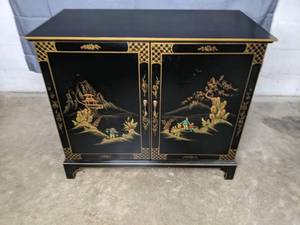 lot 7 image: Oriental 2-Door 2-Shelf Accent Cabinet in Black with Gold Detail R