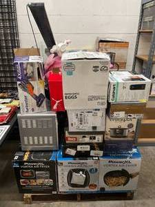lot 20 image: Pallet of Repairable Deals Dingo, Puma, Fila, Sketchers, PowerXL, Crockpot, Keurig, Hoover, Gourmia, DeWalt, Booster, Lifesmart, Dirt Devil, Honeywell, Etc. N