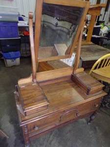 Vintage Dresser  Makeup Table