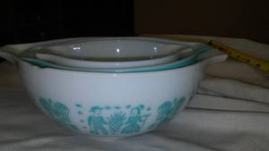 Vintage Pyrex Set Of 3 Bowls