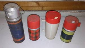 4 Thermos Bottles -Complete