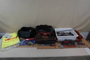 lot 25 image: Assorted Tools - Some Craftsman