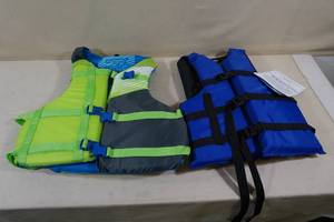 lot 57 image: Adult Universal Life Vests