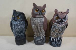 lot 61 image: Dock Owls