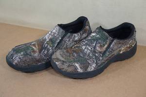 lot 114 image: Faded Glory Camo Slip On Shoes - Size 9.5