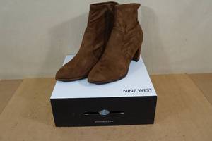 lot 116 image: Nine West Luella 2 Booties - Womens 9.5 W