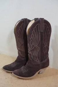 lot 117 image: USA Made Leather Western Boots - Womens 6 M