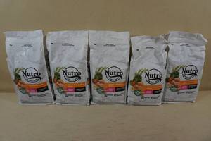 lot 155 image: 25 Lbs Nutro Small Breed Adult Dog Food