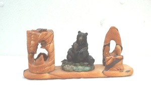 lot 1 image: bear scene statue