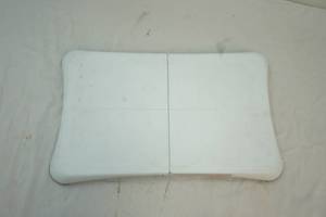 lot 15 image: Wii balance board
