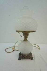 lot 31 image: vintage bubble glass lamp