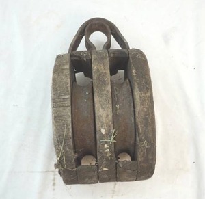 lot 69 image: antique wood pulley system