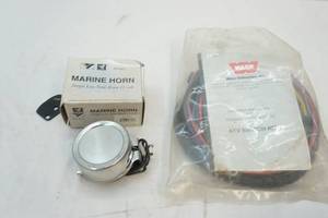 lot 101 image: Warn ATV Switch and marine horn