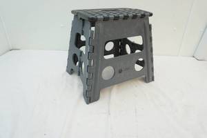 lot 104 image: folding step-stool