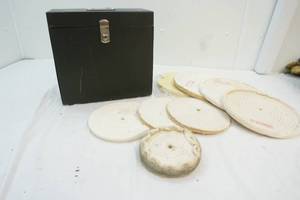 lot 117 image: metal file box with buffing pads