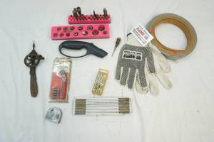 lot 121 image: tools