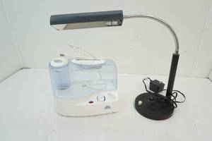 lot 149 image: humidifier and desk lamp