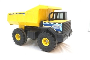 lot 170 image: Tonka dump truck #354