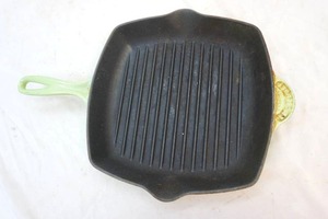 lot 171 image: Le Creuset No. 26 porcelain coated cast iron fringe pan