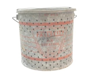 lot 182 image: vintage Falls City No. 810-g Air Breather galvanized minnow bucket with insert