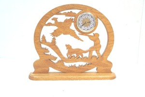 lot 189 image: hunting themed jig saw art mantle clock