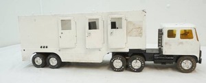 lot 213 image: toy metal trucktrailer by Nylint