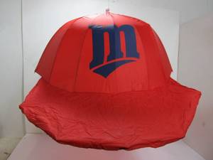 lot 9 image: Large Vintage 80s MN TWINS Baseball Hat Umbrella