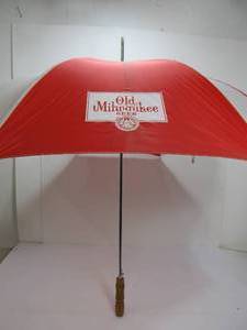 lot 10 image: Vintage OLD MILWAUKEE Beer Advertising Umbrella
