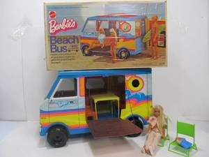 lot 65 image: Vintage 1970s BARBIE Beach Bus wOriginal Box