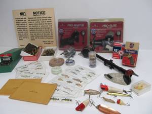 lot 69 image: Nice Lot of Vintage Fishing Hunting Collectibles etc