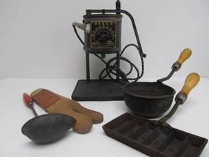 lot 77 image: Working SAECO Melting Furnace