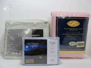 lot 25 image: Brand New Sheet Sets & Polar Fleece Blanket