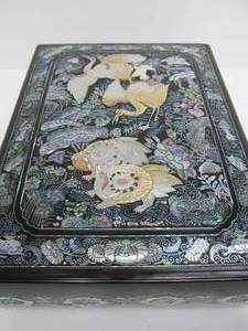 lot 92 image: Lovely Ornate Oriental Box HIGHLY Decorated wMother of Pearl