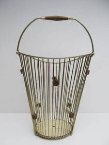 lot 93 image: Mid Century Atomic Style Wire Umbrella Basket 