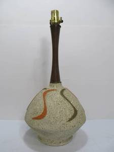lot 113 image: Mid Century Textured Ceramic Table Lamp