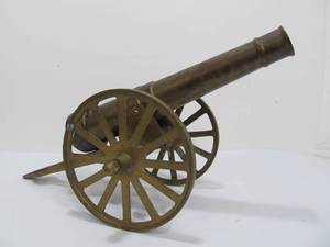 lot 117 image: Large Brass Shooting Cannon